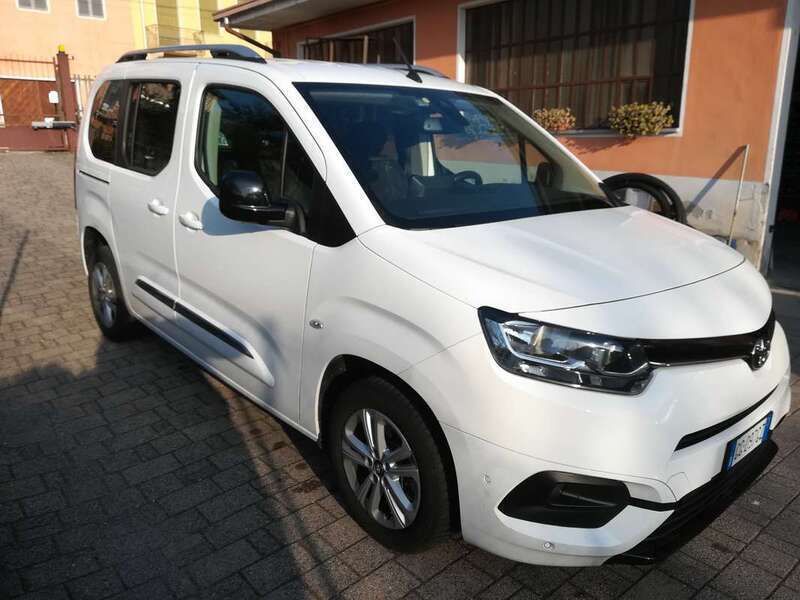 Bianco Usata 2022 Toyota Proace Verso City Monovolume | 24.500 € (Buon prezzo) - Immagine 1/4