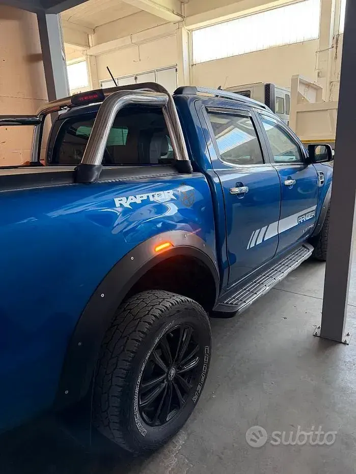 Usata Ford Ranger Limited 170 CV (125 kW) 2021 Blu Pick-up