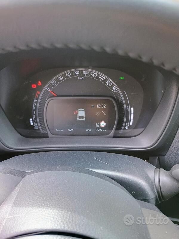 Usata 2023 Toyota Aygo X SUV | 14.500 € (Ottimo prezzo) - Immagine 1/4