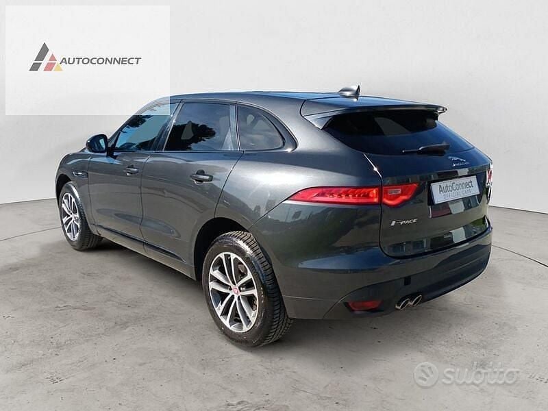 Usata Jaguar F-Pace R-Sport 180 CV (132 kW) 2019 Grigio SUV