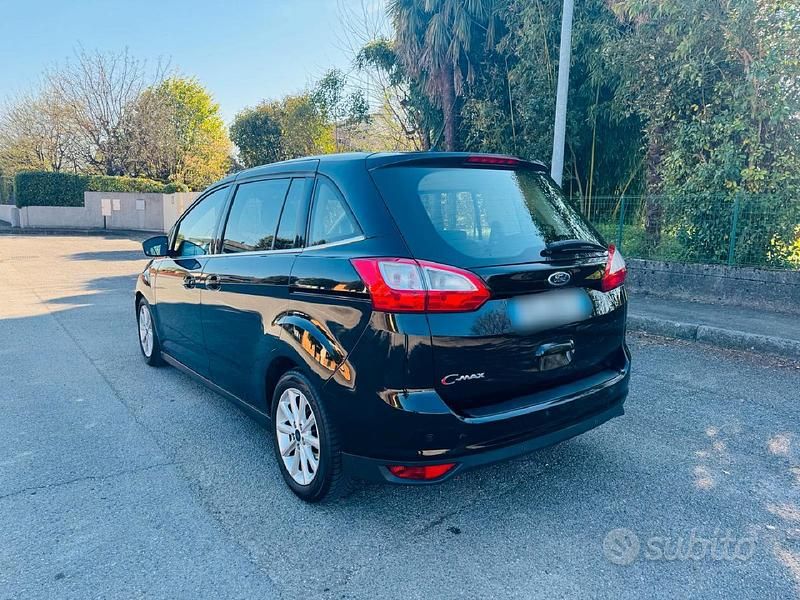 Usata Ford Grand C-Max Titanium 120 CV (88 kW) 2016 Nero Monovolume