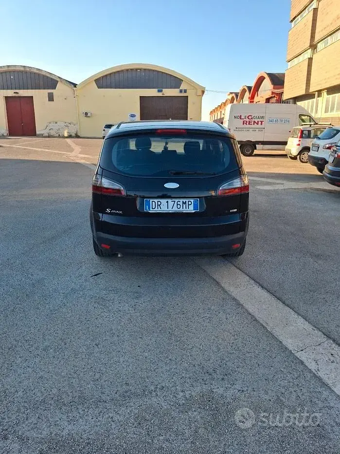 Usata Ford S-MAX S 140 CV (102 kW) 2008 Nero Monovolume