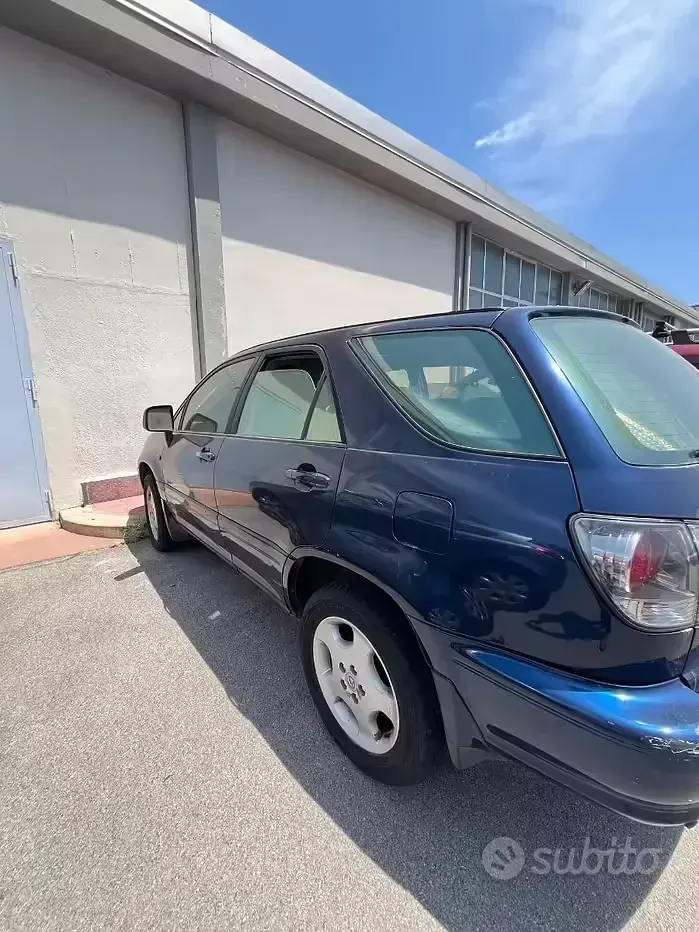 Usata Lexus RX300 201 CV (147 kW) 2001 SUV
