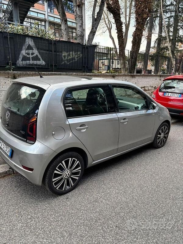 Usata VW up! 2019 Utilitaria