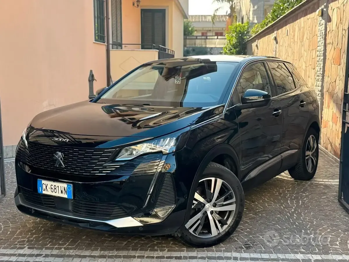 Usata Peugeot 3008 Allure 131 CV (96 kW) 2022 Nero SUV