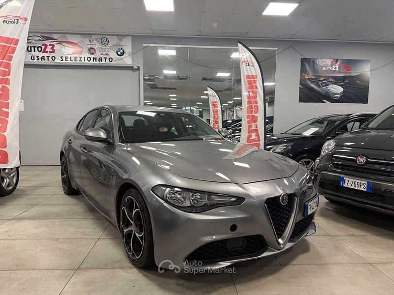 Usata Alfa Romeo Giulia Business 150 CV (110 kW) 2018 Grigio Berlina