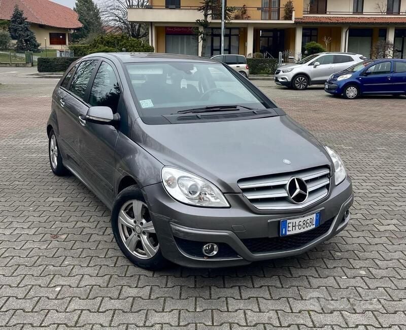 Usata Mercedes B180 116 CV (85 kW) 2011 Monovolume