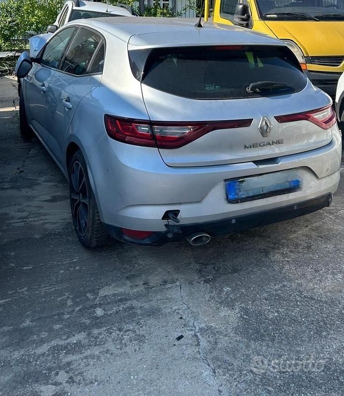 Usata Renault Mégane IV 131 CV (96 kW) 2016 Utilitaria