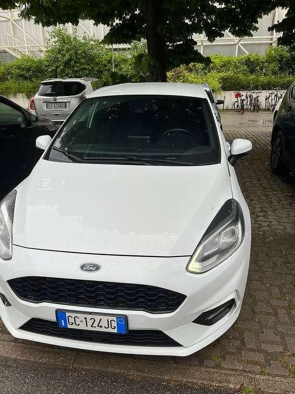 Usata 2020 Ford Fiesta ST-Line Berlina | 12.000 € (Buon prezzo) - Immagine 1/4