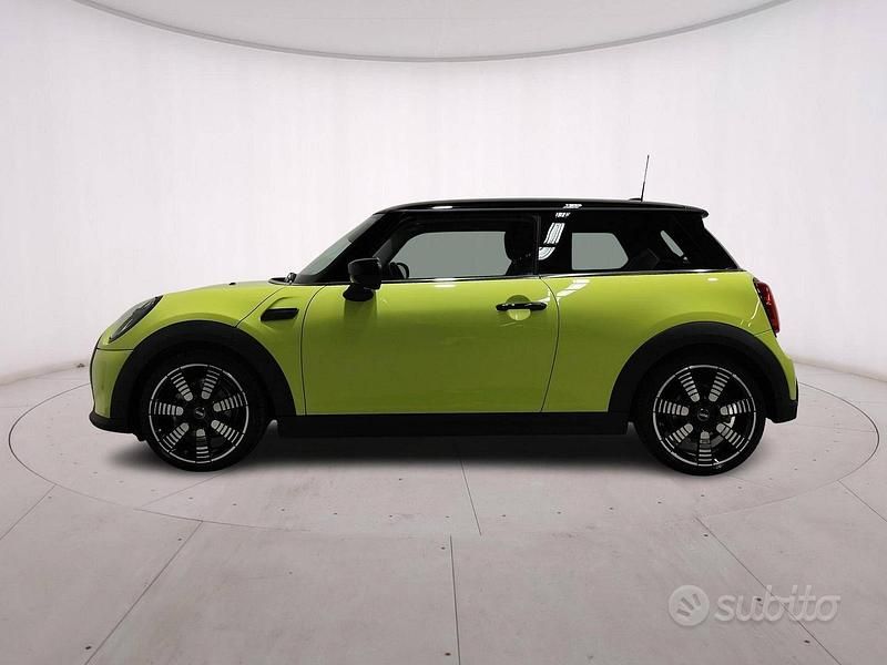 Usata Mini Cooper Classic 136 CV (100 kW) 2023 Giallo Utilitaria