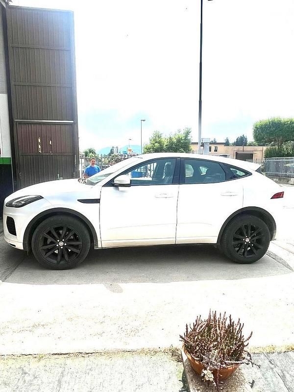Bianco Usata 2021 Jaguar E-Pace SUV | 20.500 € (Super prezzo) - Immagine 1/4