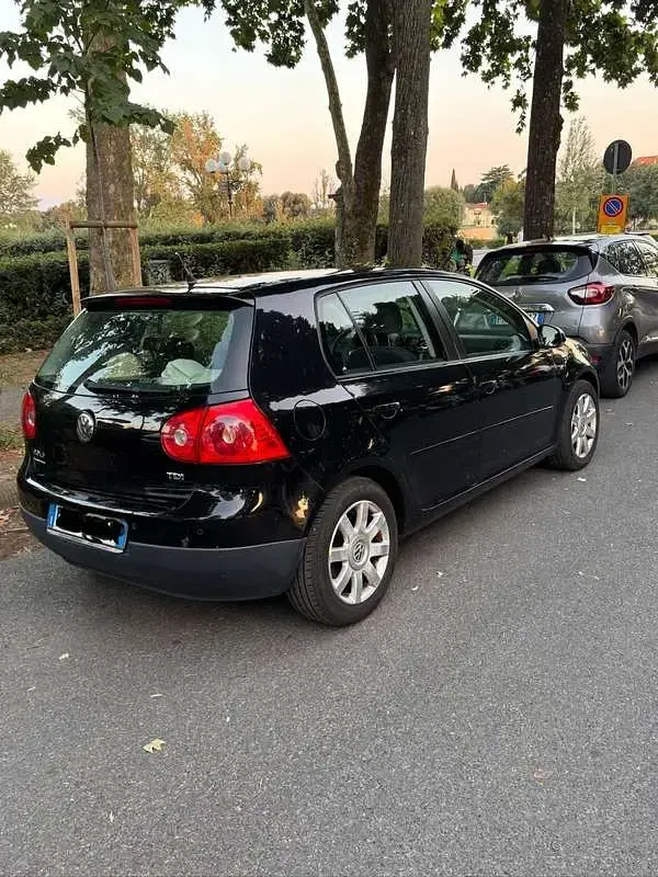Usata VW Golf V Comfortline 105 CV (77 kW) 2007 Nero Berlina
