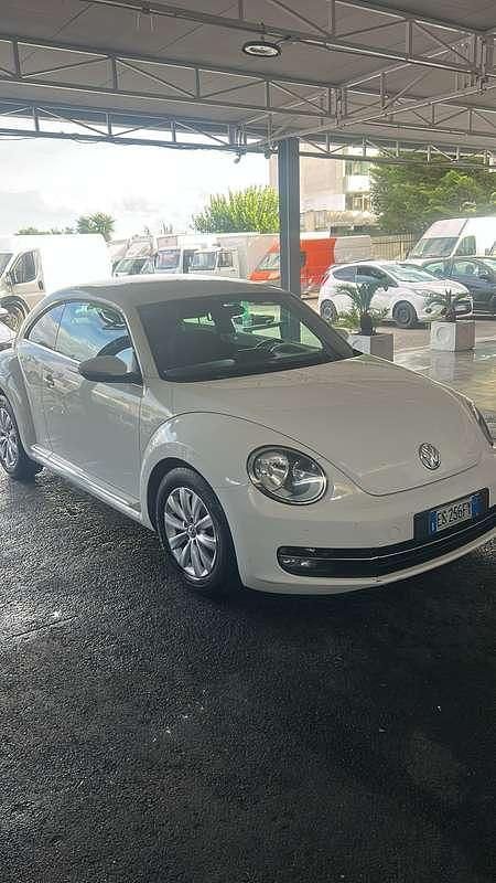 Usata 2014 VW Maggiolino Sportline Tre volumi | 8500 € (Ottimo prezzo) - Immagine 1/4