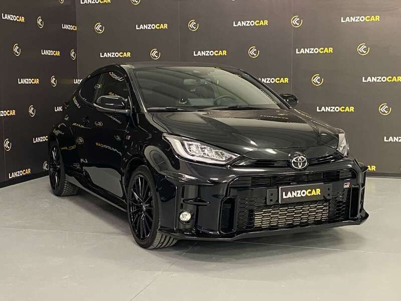 Usata Toyota Yaris 261 CV (191 kW) 2021 Nero Berlina