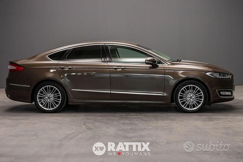 Usata Ford Mondeo Vignale 187 CV (137 kW) 2018 Marrone Berlina