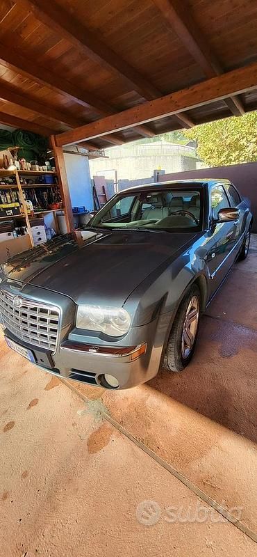 Usata Chrysler 300C 218 CV (160 kW) 2006 Grigio Berlina