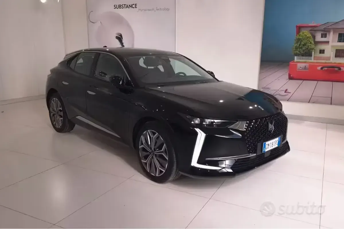 Usado DS Automobiles DS4 Trocadero 131 CV (96 kW) 2023 Negro SUV