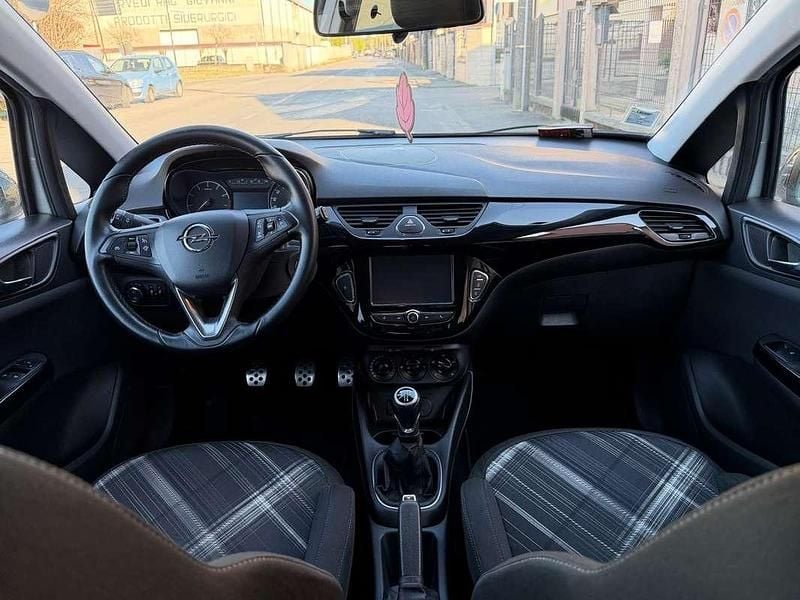 Usata Opel Corsa 90 CV (66 kW) 2017 Utilitaria