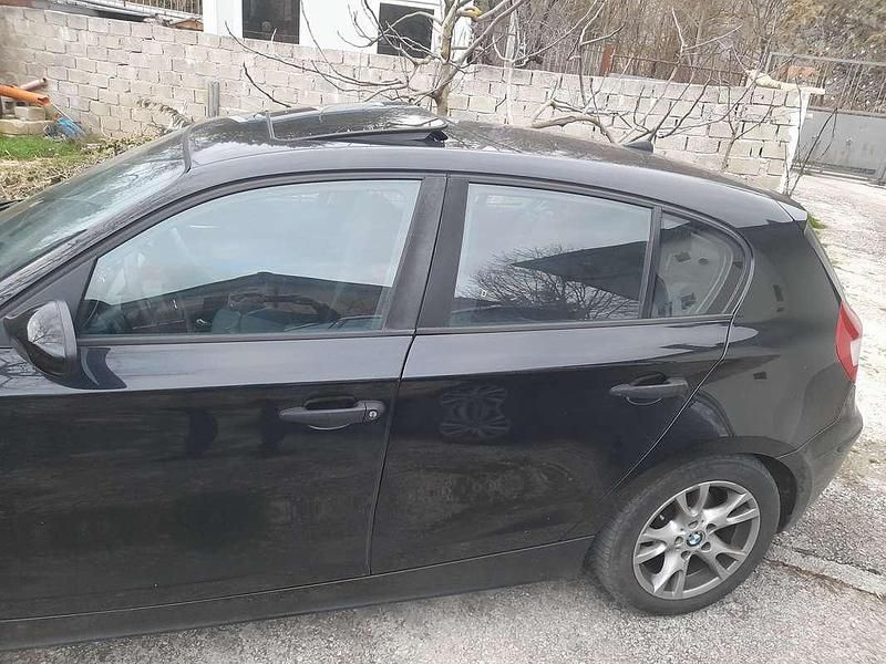 Usata BMW 118 122 CV (89 kW) 2005 Utilitaria