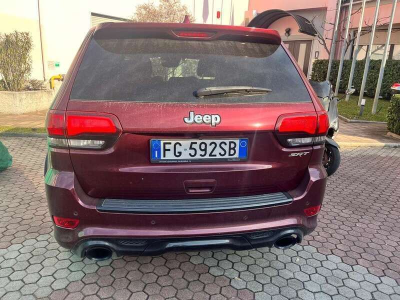 Rosso Usata 2016 Jeep Grand Cherokee SRT SUV | 40.000 € (Molto cara) - Immagine 1/4