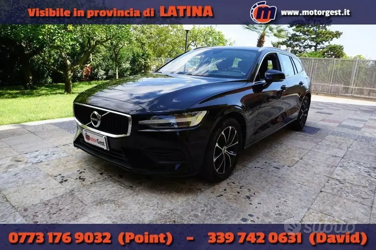 Usata Volvo V60 Business Edition 150 CV (110 kW) 2020 Nero Station wagon