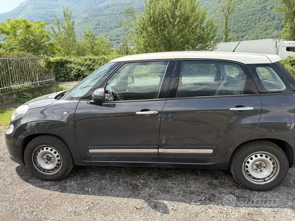 Usata Fiat 500L Pop Star 105 CV (77 kW) 2015 Grigio Monovolume