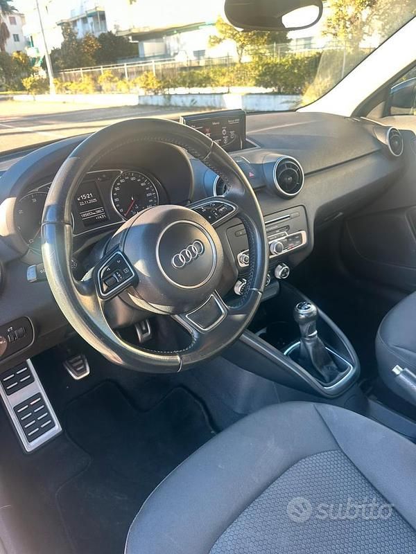Usata Audi A1 Sportback Ambiente 90 CV (66 kW) 2016 Grigio Utilitaria