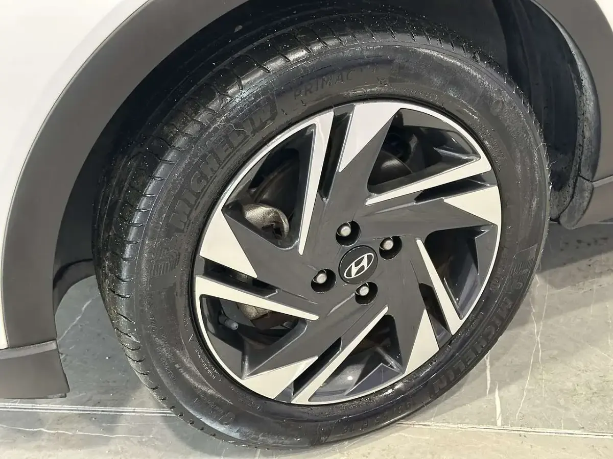 Usata Hyundai Bayon 82 CV (60 kW) 2023 Bianco SUV