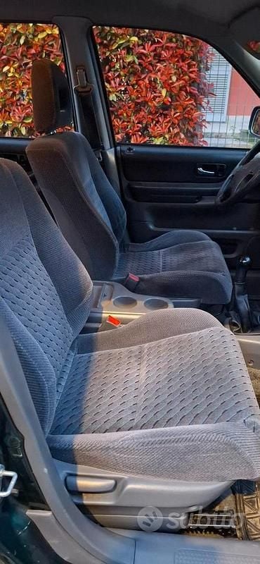 Usata Honda CR-V 147 CV (108 kW) 2000 Verde SUV
