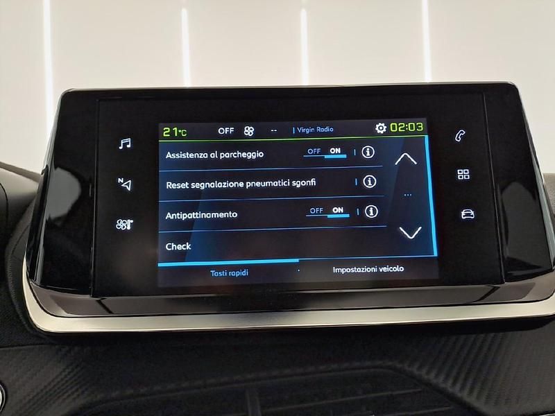 Usata Peugeot e-2008 Allure 100 kW (136 CV) 2021 Arancione SUV