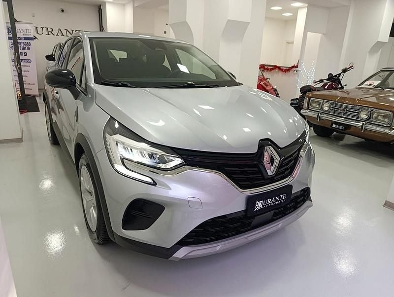 Usata Renault Captur Equilibre 100 CV (73 kW) 2023 Argento SUV