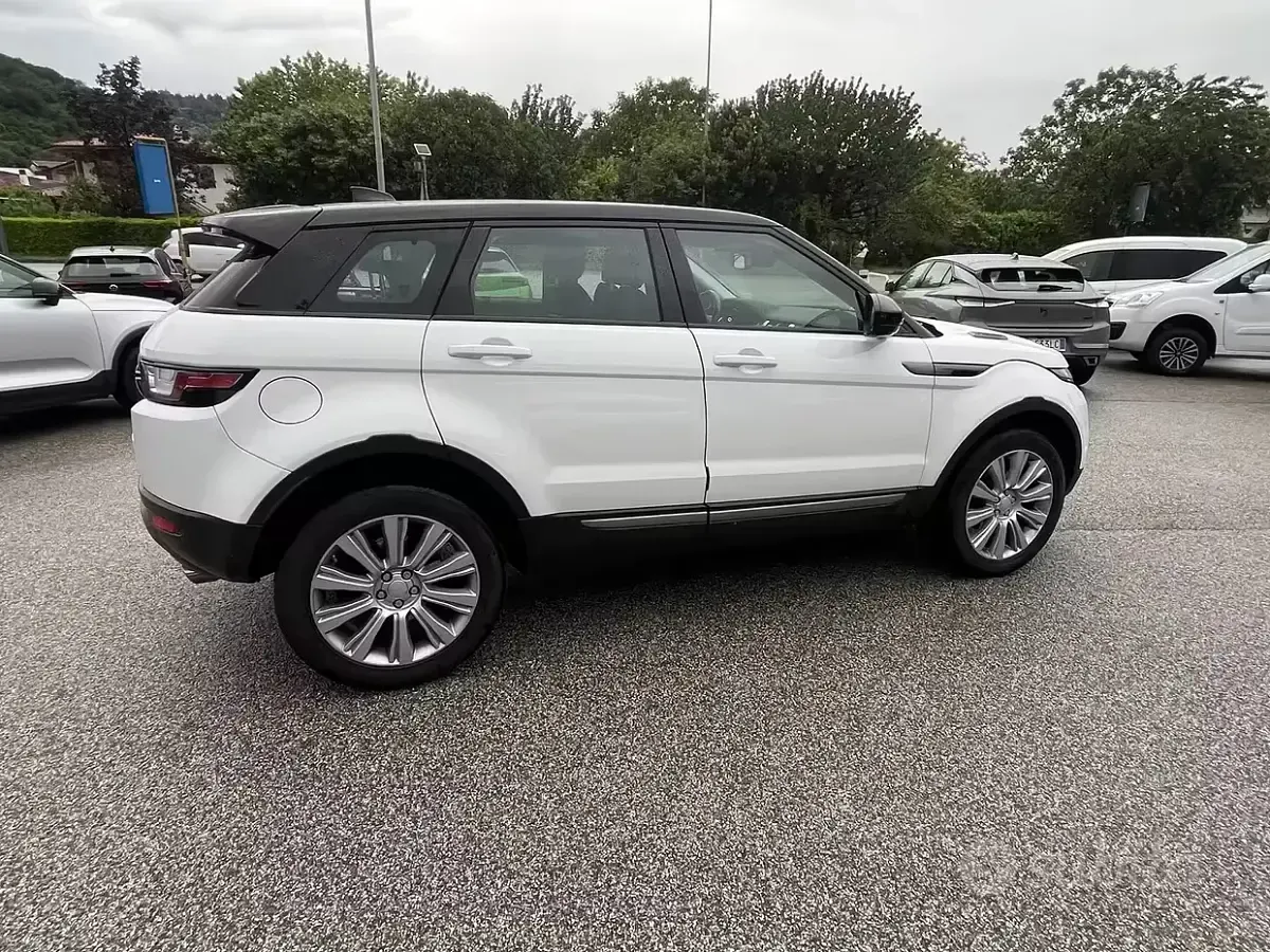 Usata Land Rover Range Rover 150 CV (110 kW) 2017 Bianco SUV