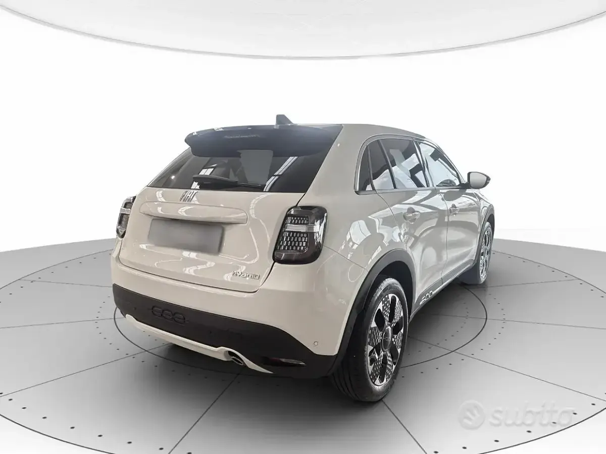 Usata Fiat 600 La Prima 101 CV (74 kW) 2025 Bianco SUV