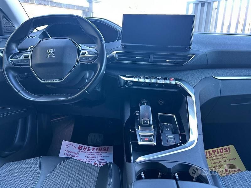 Usata Peugeot 3008 Allure 131 CV (96 kW) 2022 Bianco SUV