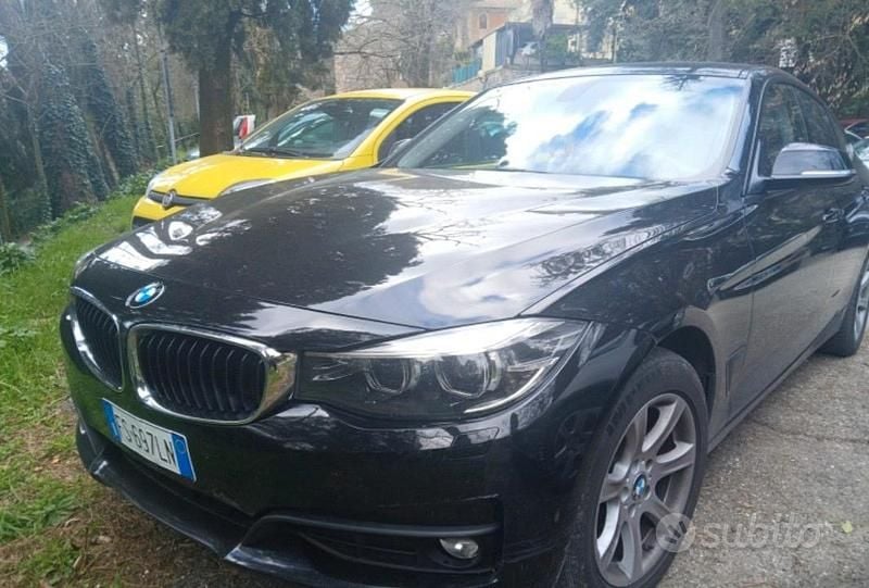Usata BMW 320 190 CV (139 kW) 2017 Nero Berlina