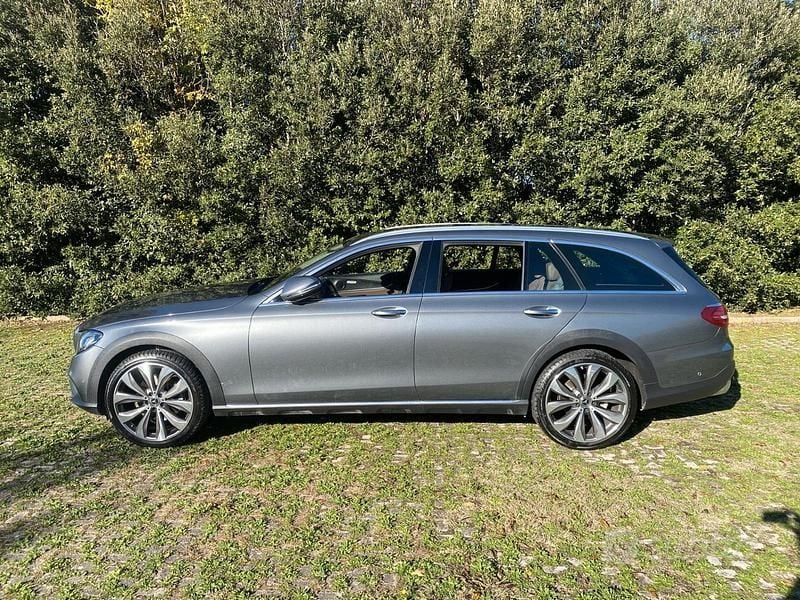 Usata Mercedes E220 194 CV (142 kW) 2019 Grigio Berlina