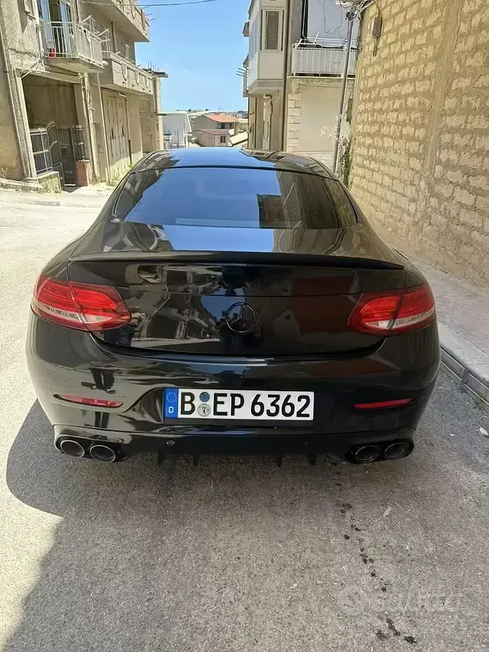 Usata Mercedes C220 170 CV (125 kW) 2018 Nero Coupé