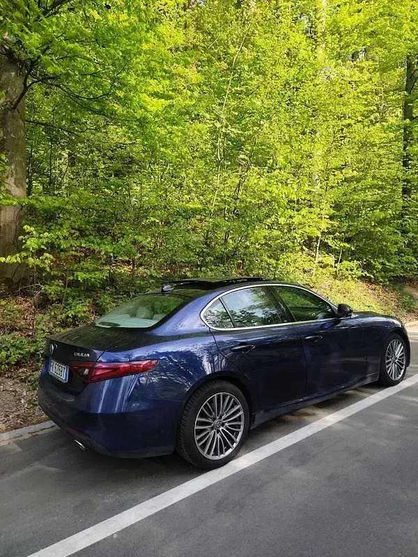 Käytetty Alfa Romeo Giulia Super 179 HP (131 kW) 2017 Sedan