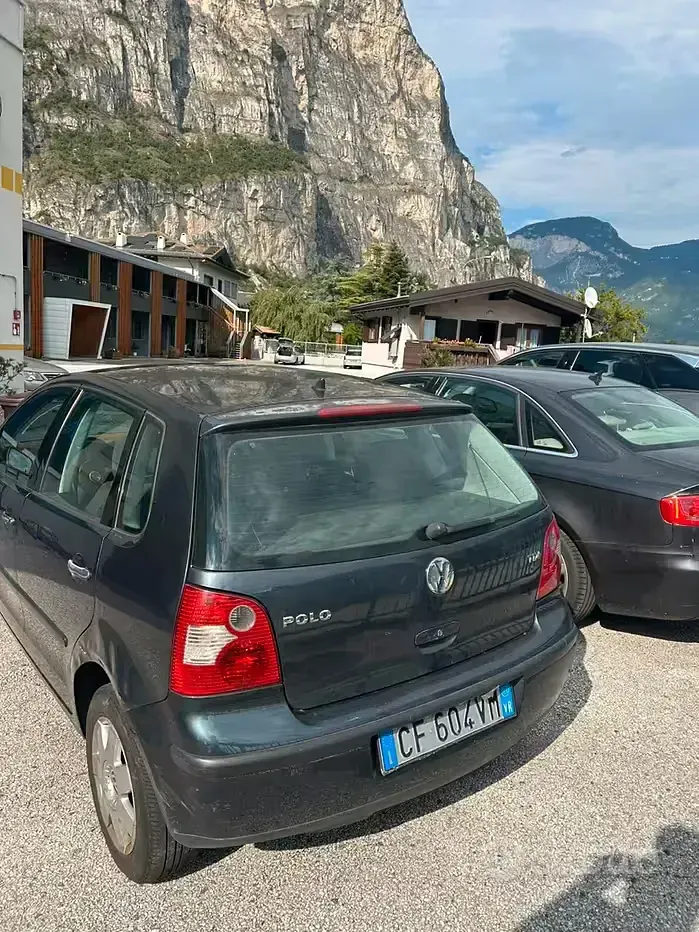 Usata VW Polo 75 CV (55 kW) 2003 Grigio Berlina