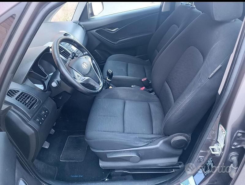 Usata Hyundai ix20 Style 90 CV (66 kW) 2012 Marrone Utilitaria