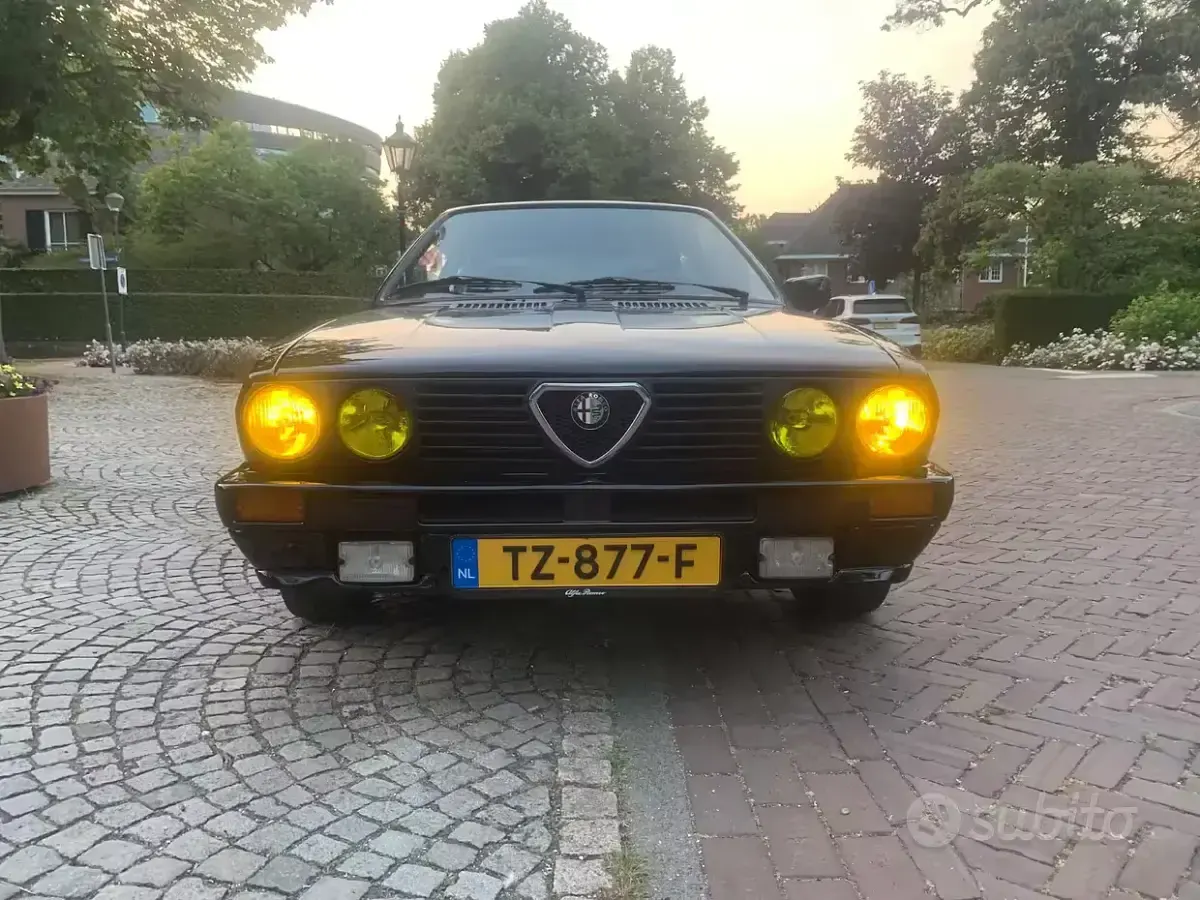 Usata Alfa Romeo Sprint Quadrifoglio Verde 114 CV (83 kW) 1988 Nero Coupé