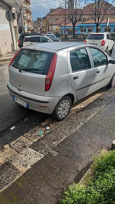 Usata Fiat Punto 2008 Grigio Berlina