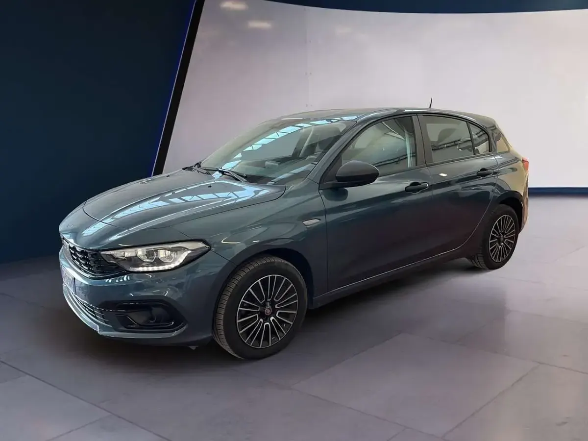 Usata Fiat Tipo 131 CV (96 kW) 2024 Blu/azzurro Utilitaria