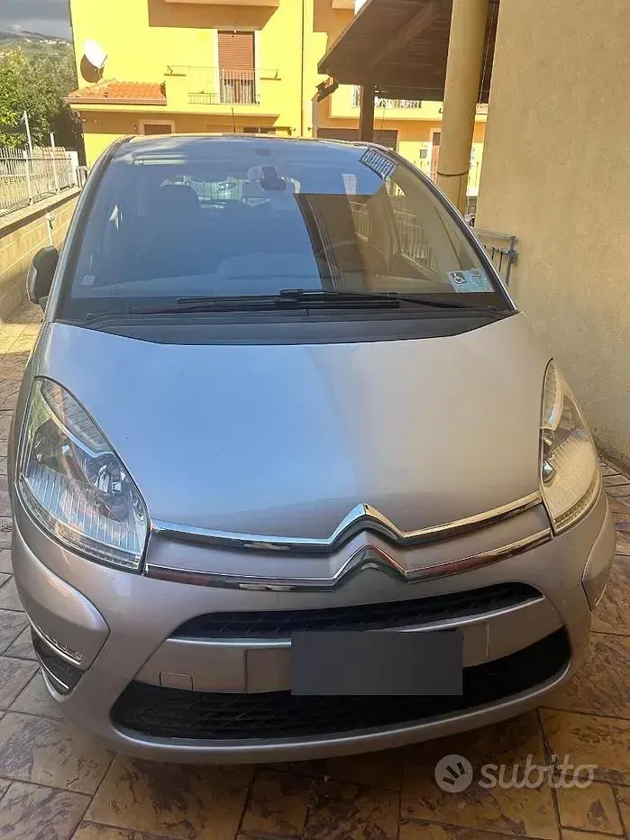 Usata Citroën C4 Picasso 112 CV (82 kW) 2012 Grigio Monovolume