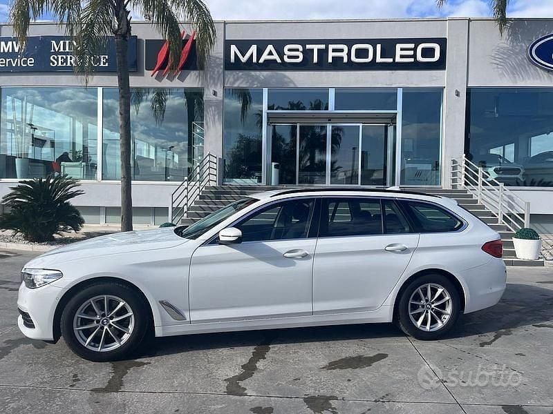 Begagnad BMW 518 150 HK (110 kW) 2019 Vit Kombi