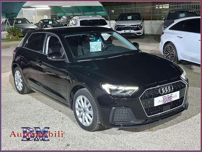 Nero Usata 2023 Audi A1 Advanced Due volumi | 24.900 € (Buon prezzo) - Immagine 1/4