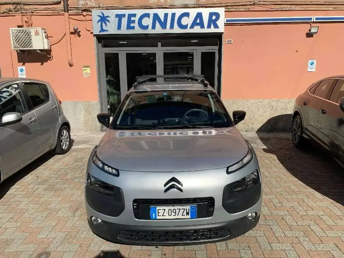 Usata Citroën C4 Shine 99 CV (72 kW) 2015 Argento SUV