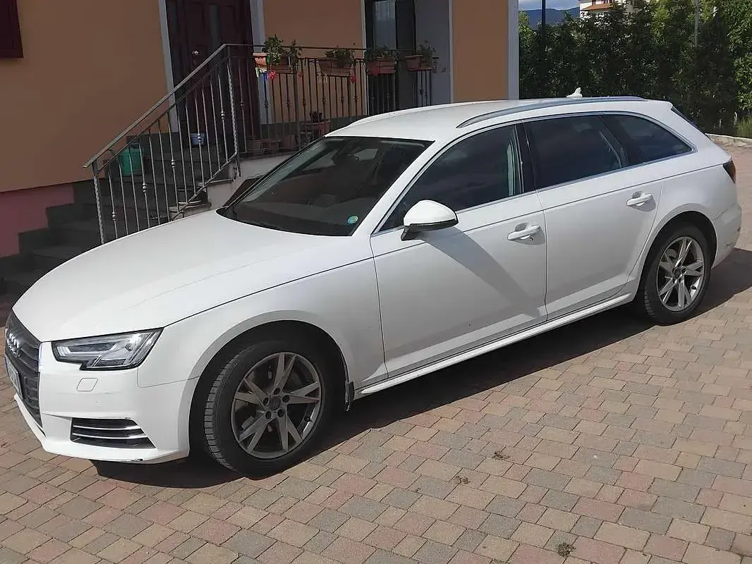 Usata Audi A4 Sport 190 CV (139 kW) 2017 Bianco Station wagon