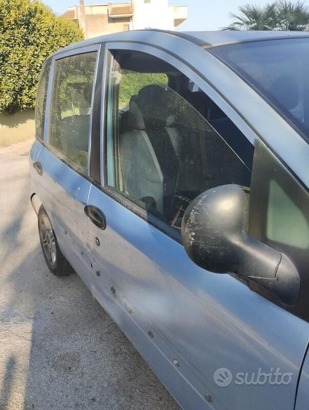 Usata Fiat Multipla 116 CV (85 kW) 2005 Blu Monovolume
