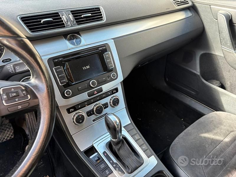 Usata VW Passat Highline 140 CV (102 kW) 2013 Blu Station wagon